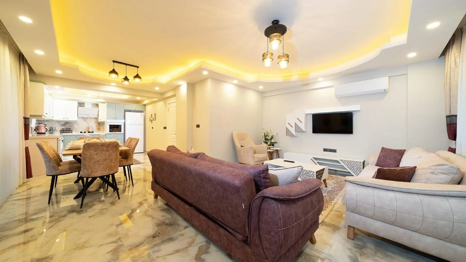 Villa Efems Φετιγιέ